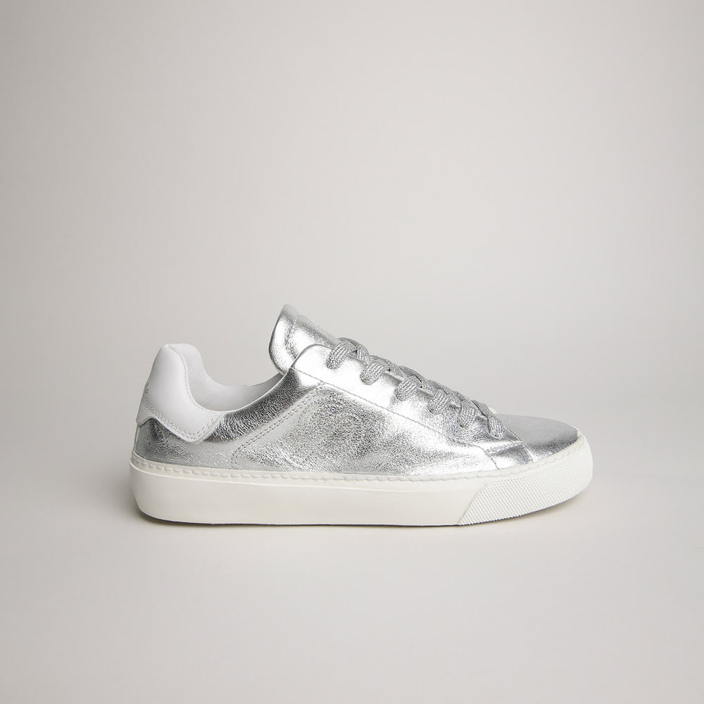 Women's Silver Goat sneaker with white spoiler