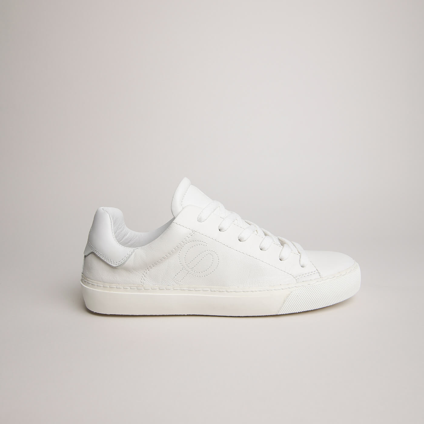 Women’s white goat leather Milano sneaker made in Italy